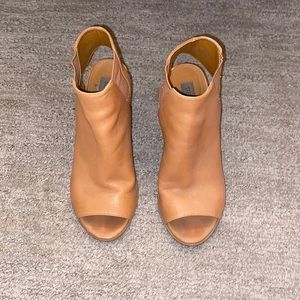 Camel leather mules